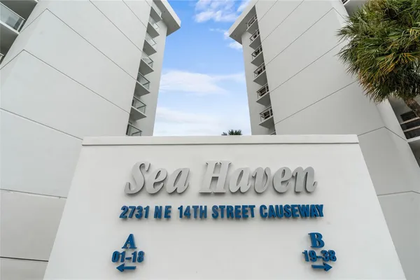 Property Slideshow image 2 of 35 | 2731 ne 14th street cswy 637, Pompano Beach, FL, 33062