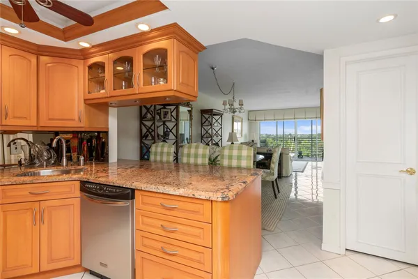 Property Slideshow image 3 of 35 | 2731 ne 14th street cswy 637, Pompano Beach, FL, 33062