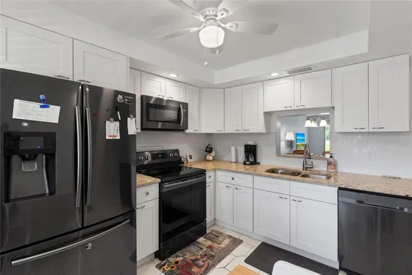 Property Slideshow image 3 of 33 | 4301 martinique cir c2, Coconut Creek, FL, 33066