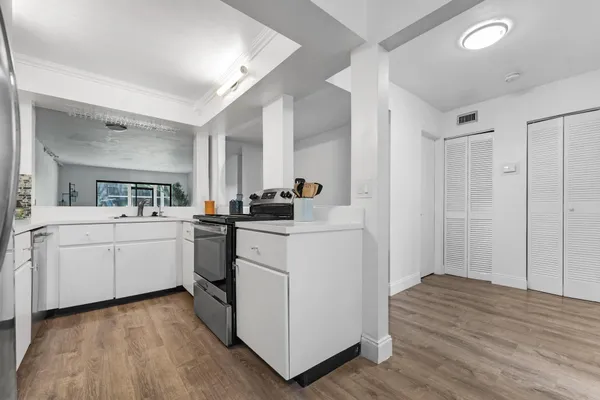 Property Slideshow image 2 of 13 | 7843 willow spring dr apt 612, Lake Worth, FL, 33467