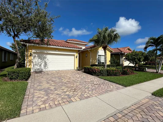 Property Slideshow image 2 of 32 | 6204 thames pl, Vero Beach, FL, 32966