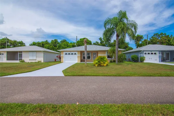 Property Slideshow image 3 of 56 | 5740 travelers way, Fort Pierce, FL, 34982