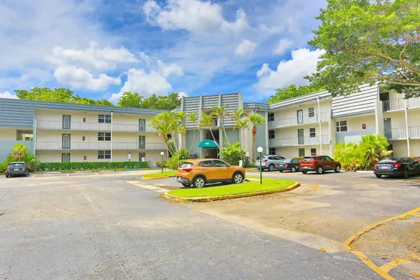 Property Slideshow image 3 of 30 | 9151 lime bay blvd 310, Tamarac, FL, 33321