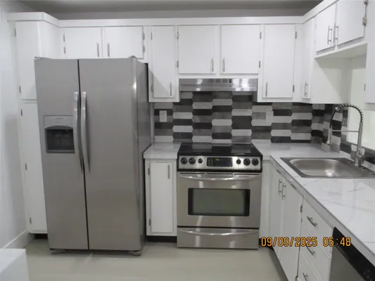 Property Slideshow image 3 of 29 | 7850 w mcnab rd 204, Tamarac, FL, 33321