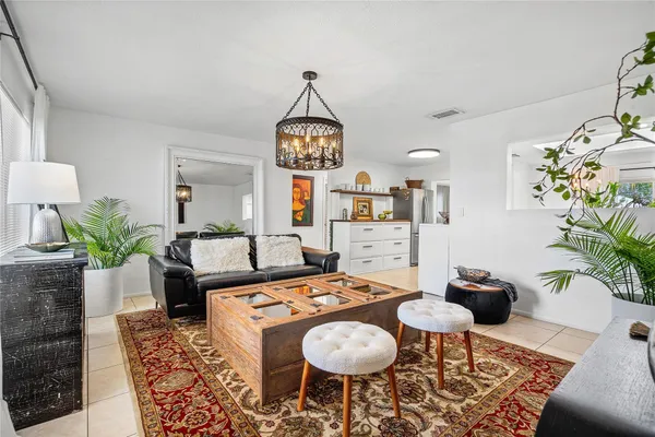 Property Slideshow image 2 of 26 | 170 nw 27th st, Pompano Beach, FL, 33064