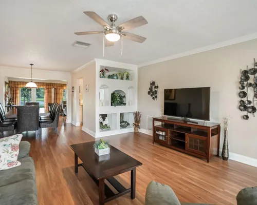Property Slideshow image 2 of 42 | 4513 nw 43rd ter, Tamarac, FL, 33319