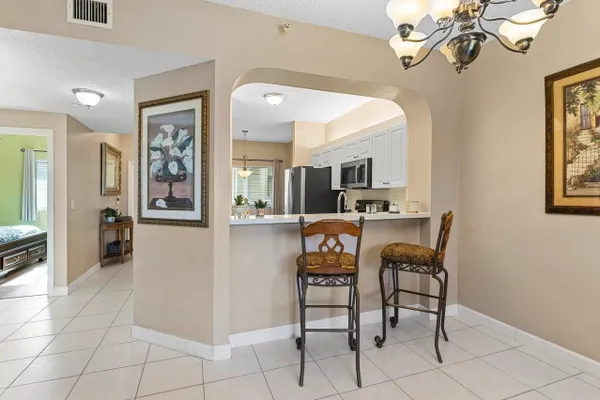 Property Slideshow image 2 of 28 | 7775 southampton ter apt 310, Tamarac, FL, 33321