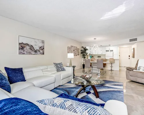 Property Slideshow image 3 of 25 | 4751 nw 21st st 300, Lauderhill, FL, 33313