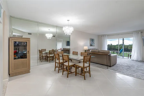 Property Slideshow image 2 of 59 | 9411 n hollybrook lake dr apt 309, Pembroke Pines, FL, 33025