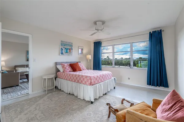 Property Slideshow image 3 of 59 | 9411 n hollybrook lake dr apt 309, Pembroke Pines, FL, 33025