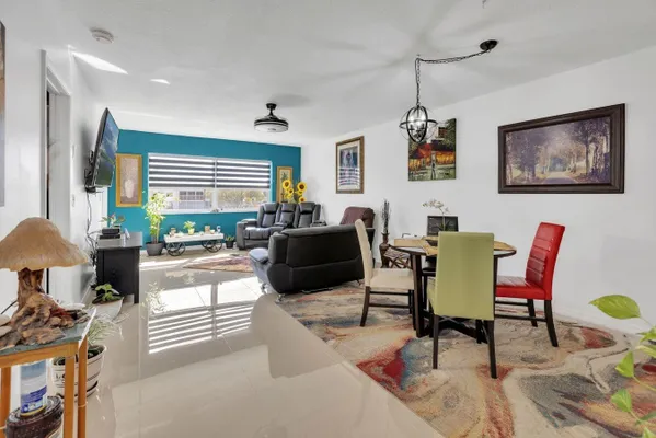 Property Slideshow image 2 of 61 | 6850 royal palm blvd, Margate, FL, 33063