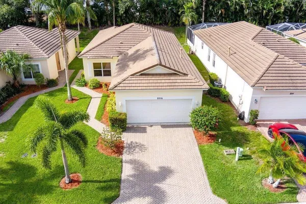 Property Slideshow image 2 of 23 | 806 sw rocky bayou ter, Port St Lucie, FL, 34986