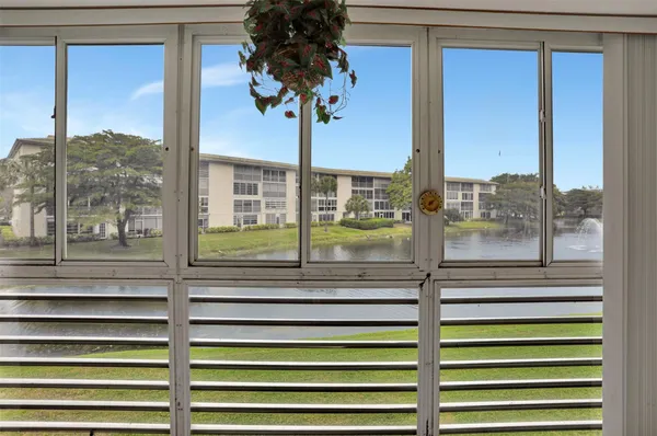 Property Slideshow image 3 of 70 | 1705 andros isle apt b2, Coconut Creek, FL, 33066