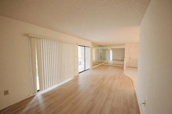 Property Slideshow image 3 of 14 | 10753 w clairmont cir 106, Tamarac, FL, 33321