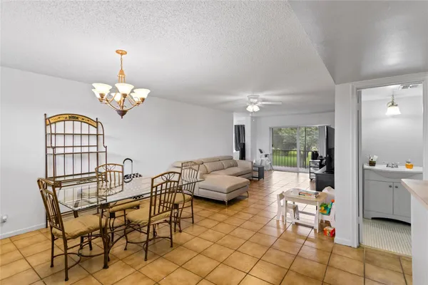 Property Slideshow image 3 of 44 | 8990 s hollybrook blvd 305, Pembroke Pines, FL, 33025