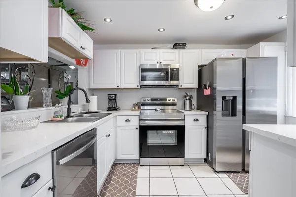 Property Slideshow image 2 of 25 | 3601 inverrary dr apt 107, Lauderhill, FL, 33319