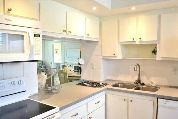 Property Slideshow image 2 of 21 | 9856 marina blvd apt 1337, Boca Raton, FL, 33428