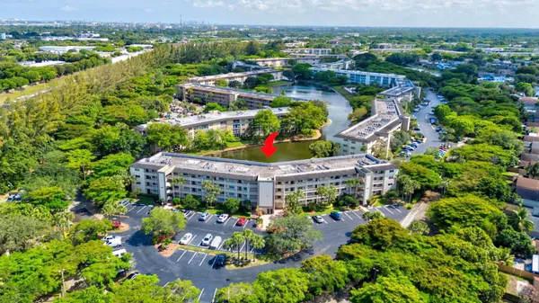 Property Slideshow image 2 of 32 | 3402 bimini ln apt e2, Coconut Creek, FL, 33066