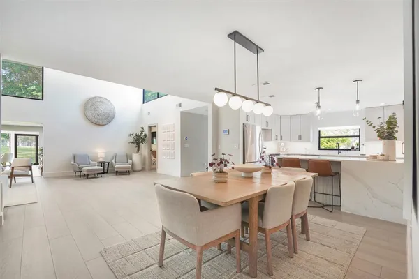 Property Slideshow image 3 of 25 | 8569 casa del lago, Boca Raton, FL, 33433