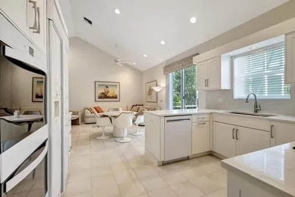 Property Slideshow image 3 of 55 | 11917 fountainside cir, Boynton Beach, FL, 33437