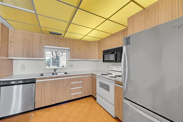 Property Slideshow image 3 of 40 | 3203 portofino pt m4, Coconut Creek, FL, 33066