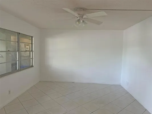 Property Slideshow image 3 of 17 | 1031 berkshire b # 1031, Deerfield Beach, FL, 33442