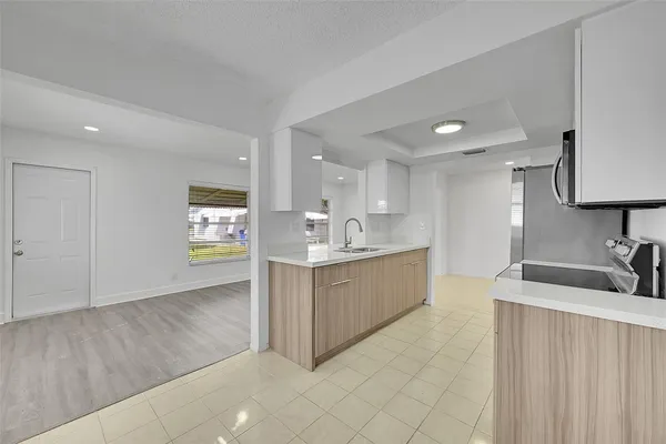 Property Slideshow image 2 of 25 | 2851 w golf blvd, Pompano Beach, FL, 33064