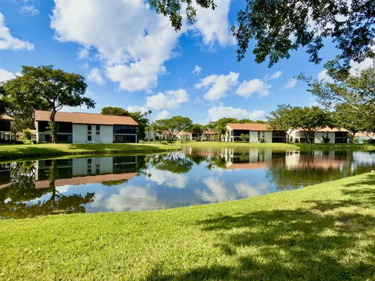 Property Slideshow image 3 of 50 | 10851 palm lake ave 201, Boynton Beach, FL, 33437