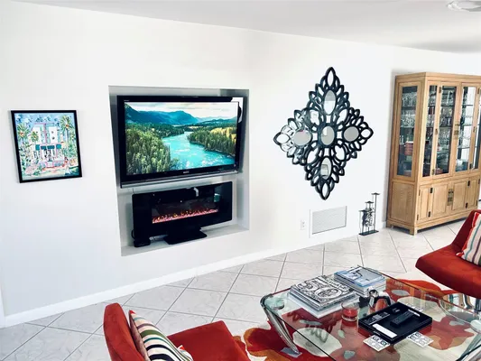 Property Slideshow image 3 of 45 | 850 meadowlark ln 850, Delray Beach, FL, 33445