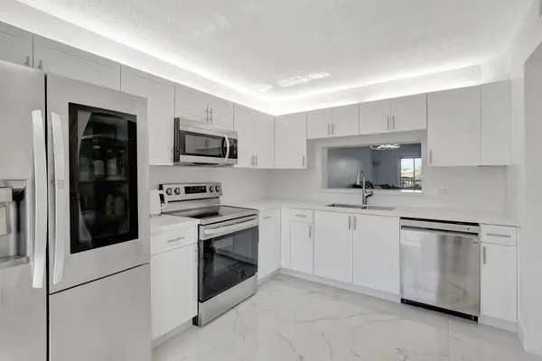 Property Slideshow image 2 of 41 | 13355 sw 16th ct, Pembroke Pines, FL, 33027