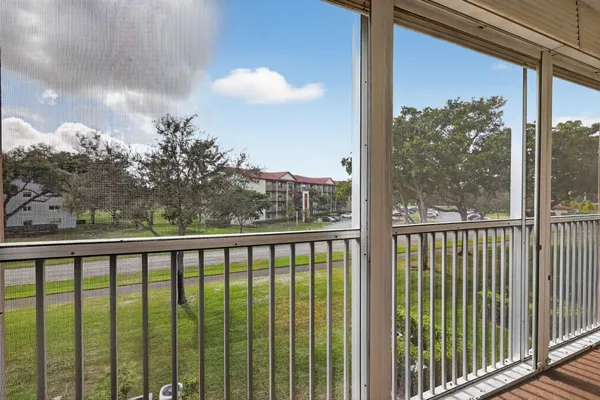 Property Slideshow image 3 of 42 | 12750 sw 4th ct 307j, Pembroke Pines, FL, 33027