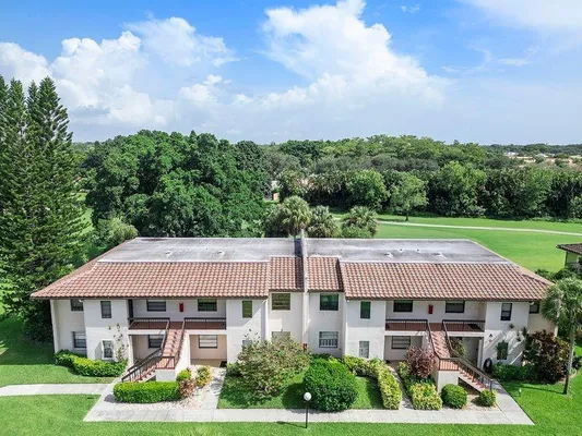 Property Slideshow image 3 of 38 | 21452 juego cir apt 31a, Boca Raton, FL, 33433