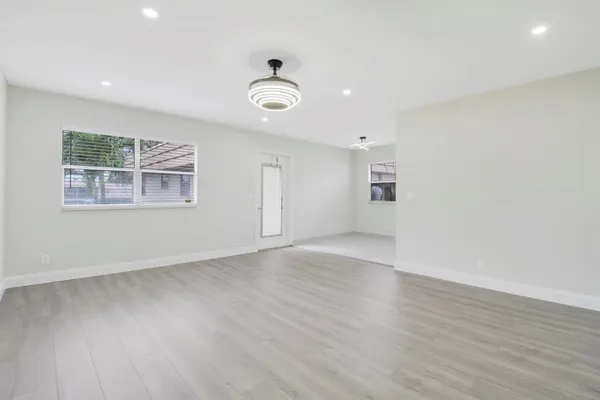 Property Slideshow image 2 of 27 | 268 saxony f # 268, Delray Beach, FL, 33446