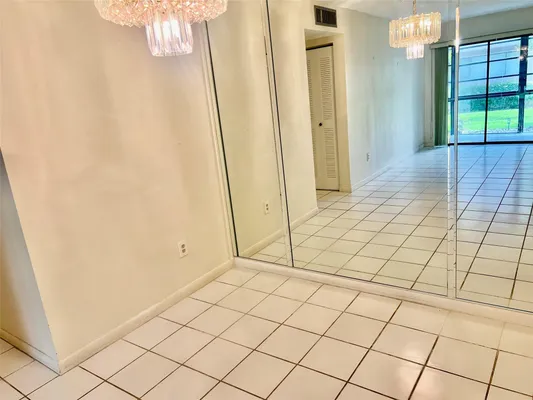 Property Slideshow image 3 of 11 | 9384 s belfort cir 101, Tamarac, FL, 33321