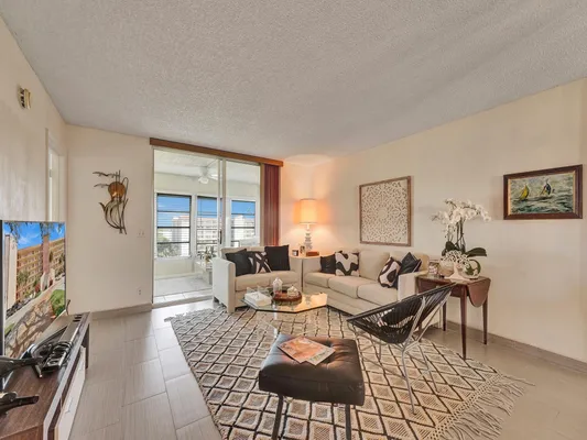Property Slideshow image 3 of 43 | 14527 bonaire blvd 701, Delray Beach, FL, 33446