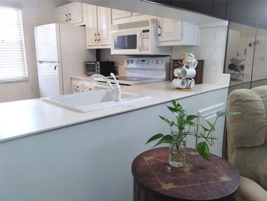 Property Slideshow image 2 of 39 | 2601 nassau bnd e1, Coconut Creek, FL, 33066