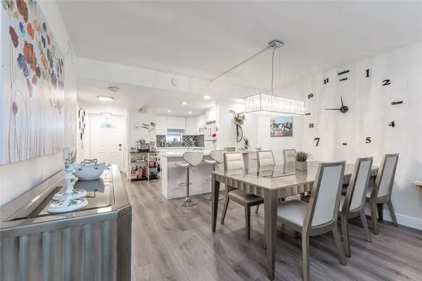 Property Slideshow image 2 of 74 | 8901 s hollybrook blvd apt 201, Pembroke Pines, FL, 33025