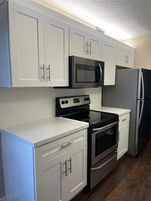 Property Slideshow image 3 of 16 | 1100 sw 128th ter apt 402, Pembroke Pines, FL, 33027