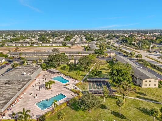 Property Slideshow image 3 of 22 | 601 nw 78th ter apt 203, Margate, FL, 33063