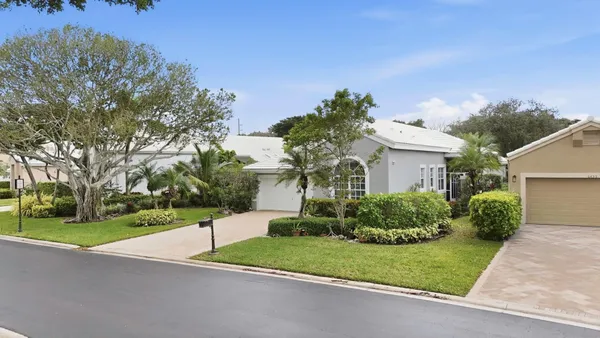Property Slideshow image 2 of 33 | 6441 three lakes ln, Boynton Beach, FL, 33437