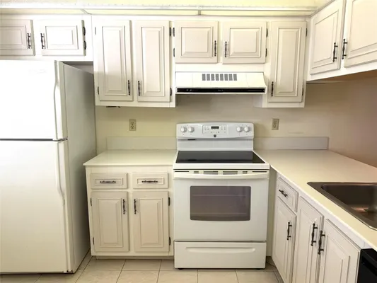 Property Slideshow image 3 of 38 | 4501 martinique way c2, Coconut Creek, FL, 33066