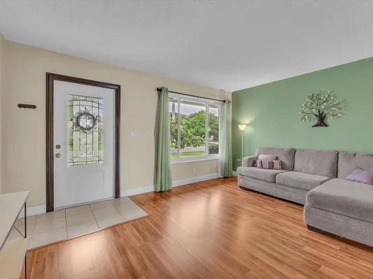 Property Slideshow image 3 of 25 | 4623 nw 46th st, Tamarac, FL, 33319