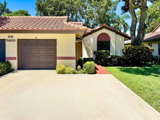 Property Slideshow image 2 of 53 | 5869 sunswept ln b, Boynton Beach, FL, 33437