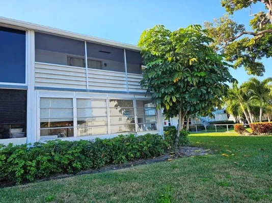 Property Slideshow image 2 of 11 | 29 upminster b # 29, Deerfield Beach, FL, 33442