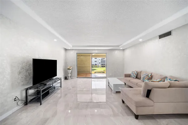 Property Slideshow image 3 of 29 | 2615 ne 3rd ct apt 220, Boynton Beach, FL, 33435