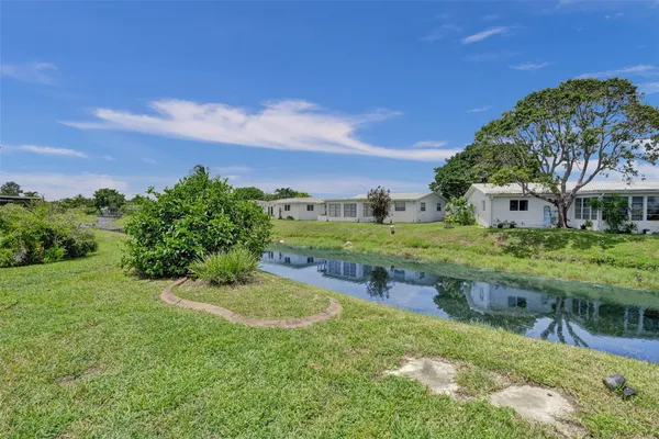 Property Slideshow image 2 of 15 | 6755 nw 15th st, Margate, FL, 33063