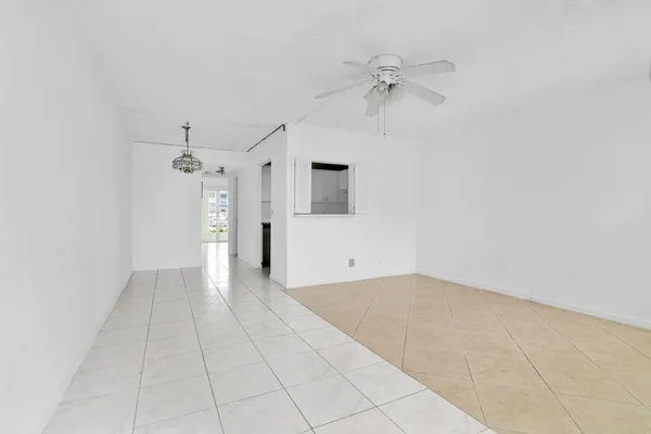 Property Slideshow image 2 of 39 | 398 tilford s # 398, Deerfield Beach, FL, 33442