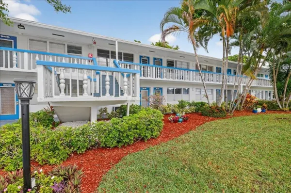 Property Slideshow image 2 of 28 | 269 durham g 269, Deerfield Beach, FL, 33442