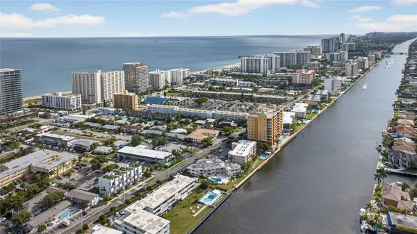 Property Slideshow image 2 of 44 | 1001 n riverside dr 305, Pompano Beach, FL, 33062