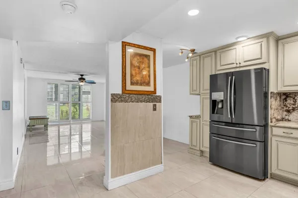 Property Slideshow image 2 of 49 | 8941 s hollybrook blvd apt 104, Pembroke Pines, FL, 33025